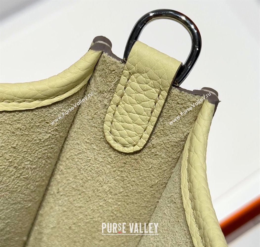 Hermes Evelyne Mini Bag 18cm in Togo Calfskin Leather Milton Yellow 2025 (FL-250808142)