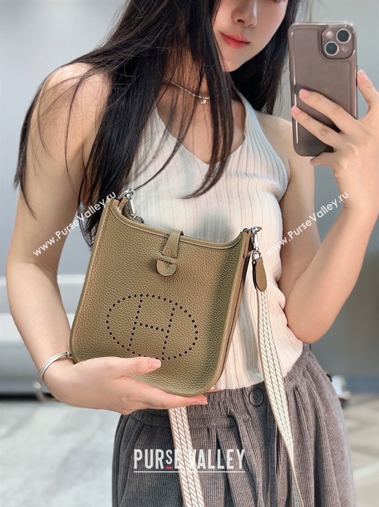Hermes Evelyne Mini Bag 18cm in Togo Calfskin Leather Alpha Beige 2025 (FL-250808144)