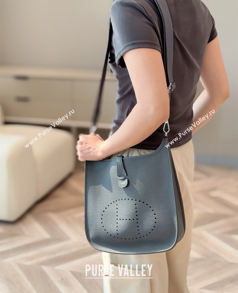 Hermes Evelyne Bag 29cm in Togo Calfskin Leather Graphite Grey 2025 (FL-250808113)