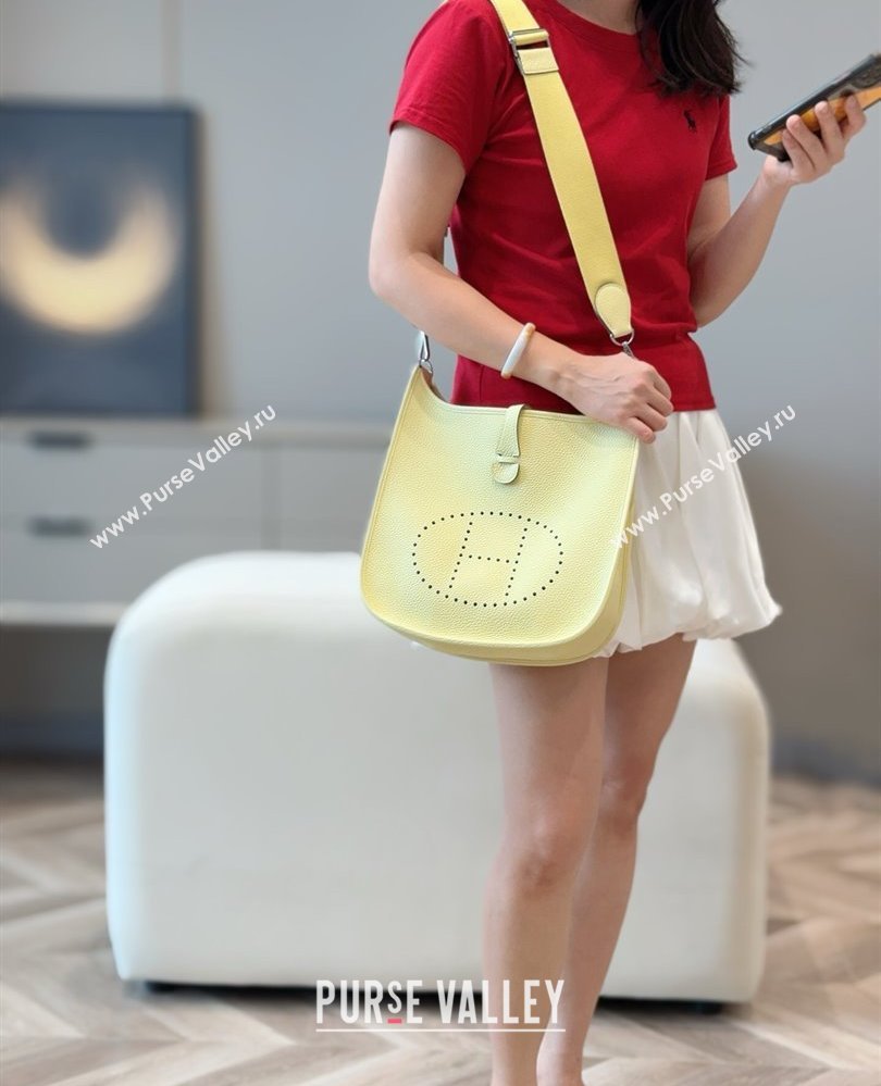 Hermes Evelyne Bag 29cm in Togo Calfskin Leather Milton Yellow 2025 (FL-250808115)