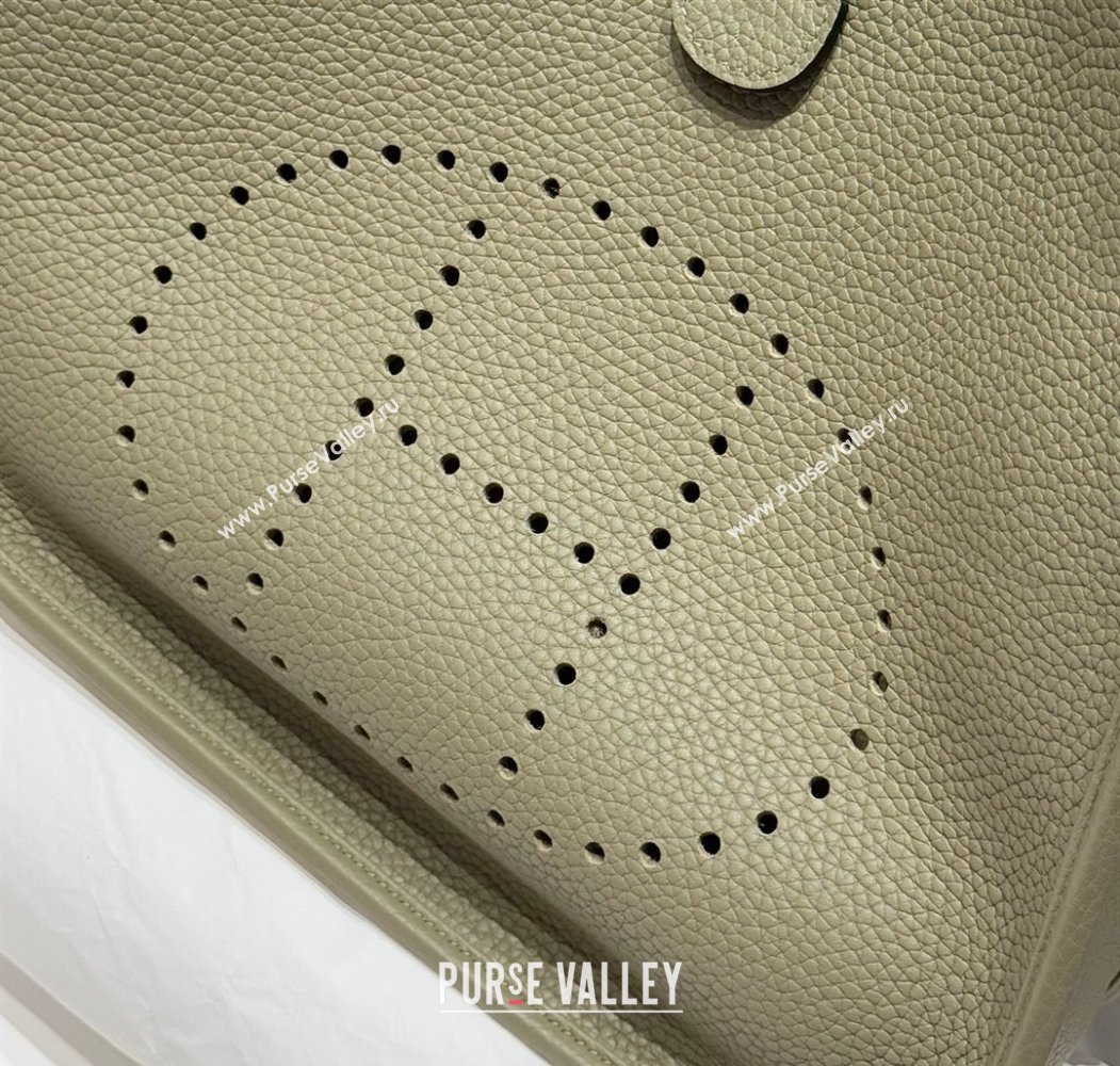 Hermes Evelyne Bag 29cm in Togo Calfskin Leather Sage Green 2025 (FL-250808118)