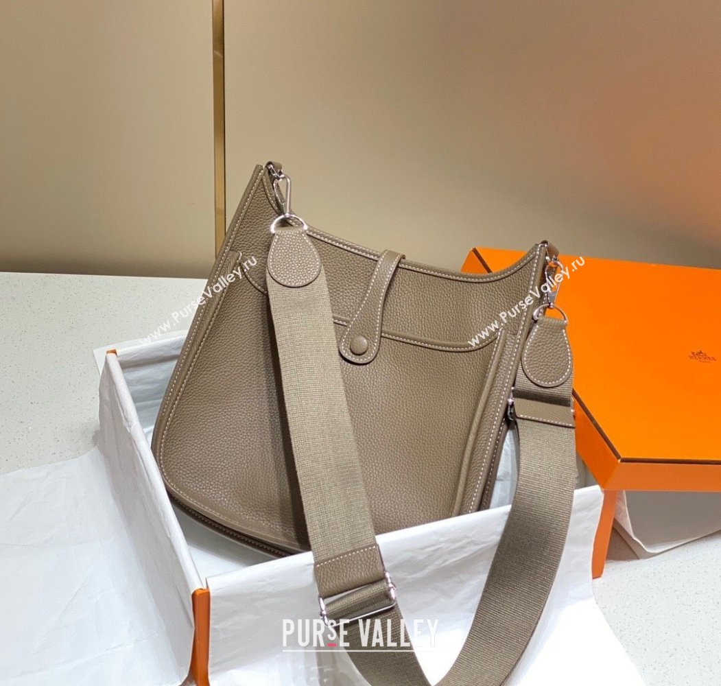Hermes Evelyne Bag 29cm in Togo Calfskin Leather Elephant Grey 2025 (FL-250808121)