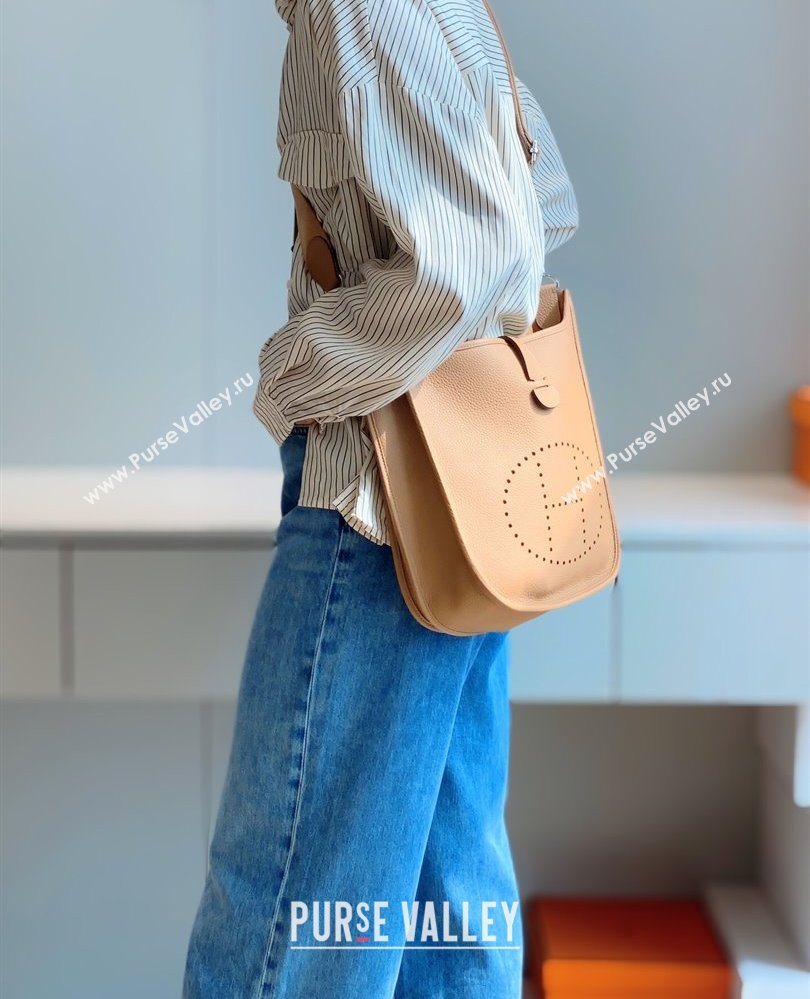 Hermes Evelyne Bag 29cm in Togo Calfskin Leather Milk Tea Beige 2025 (FL-250808122)