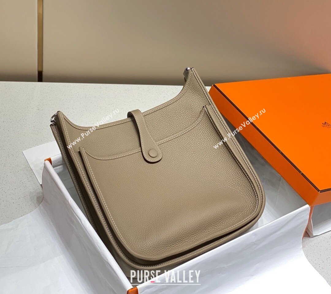Hermes Evelyne Bag 29cm in Togo Calfskin Leather Dove Grey 2025 (FL-250808123)