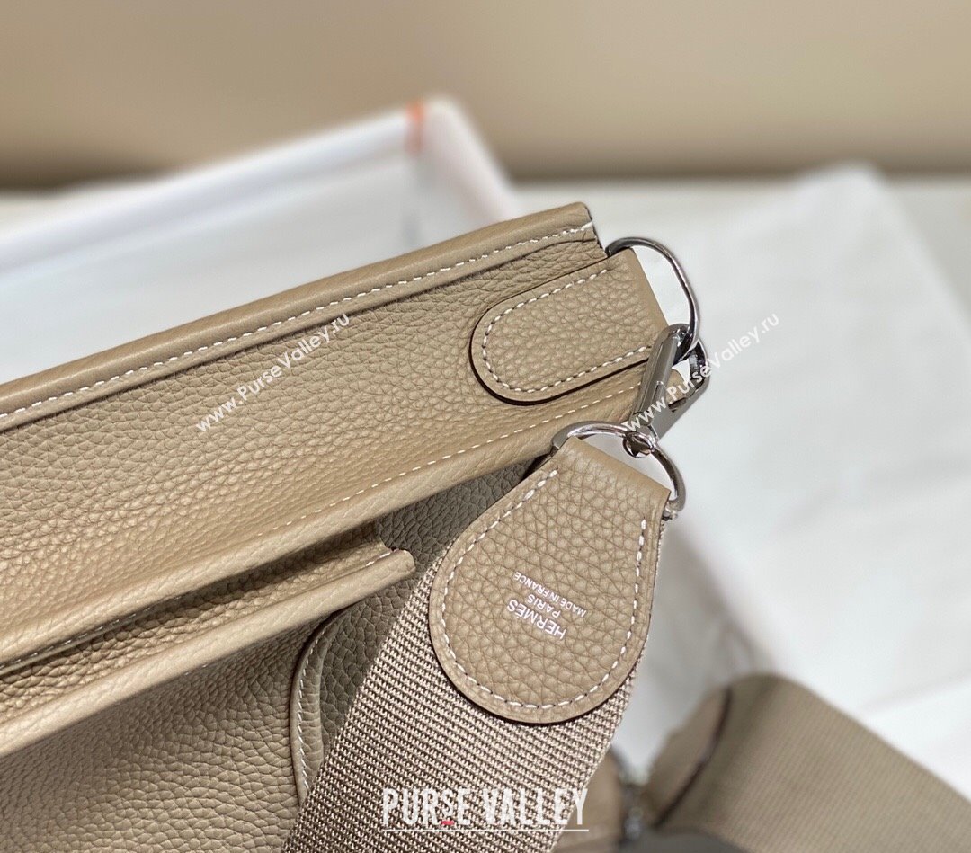 Hermes Evelyne Bag 29cm in Togo Calfskin Leather Dove Grey 2025 (FL-250808123)