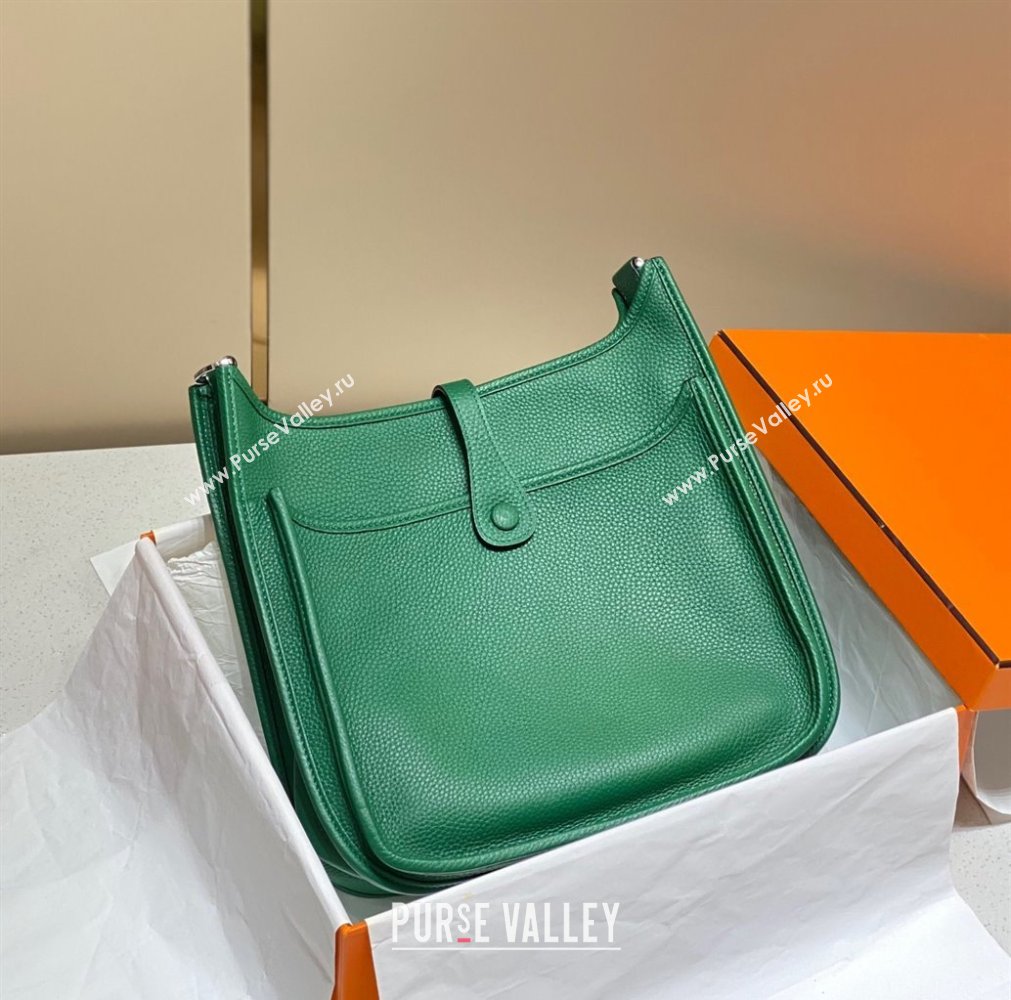 Hermes Evelyne Bag 29cm in Togo Calfskin Leather Emerald Green 2025 (FL-250808125)