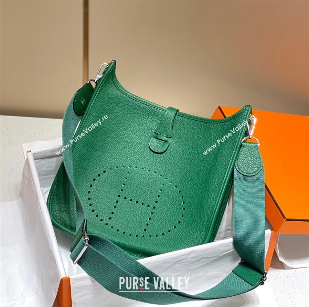 Hermes Evelyne Bag 29cm in Togo Calfskin Leather Emerald Green 2025 (FL-250808125)