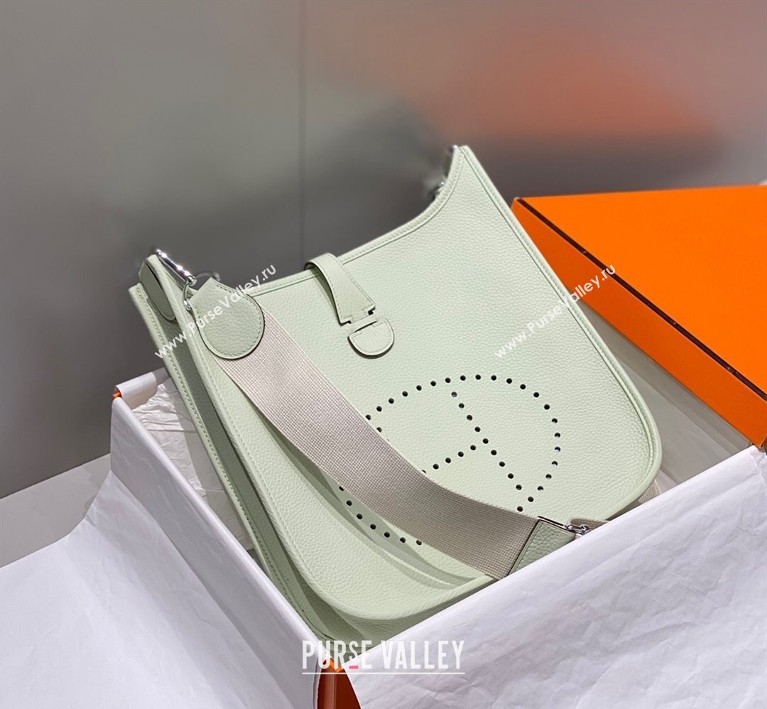 Hermes Evelyne Bag 29cm in Togo Calfskin Leather Bubble Green 2025 (FL-250808126)