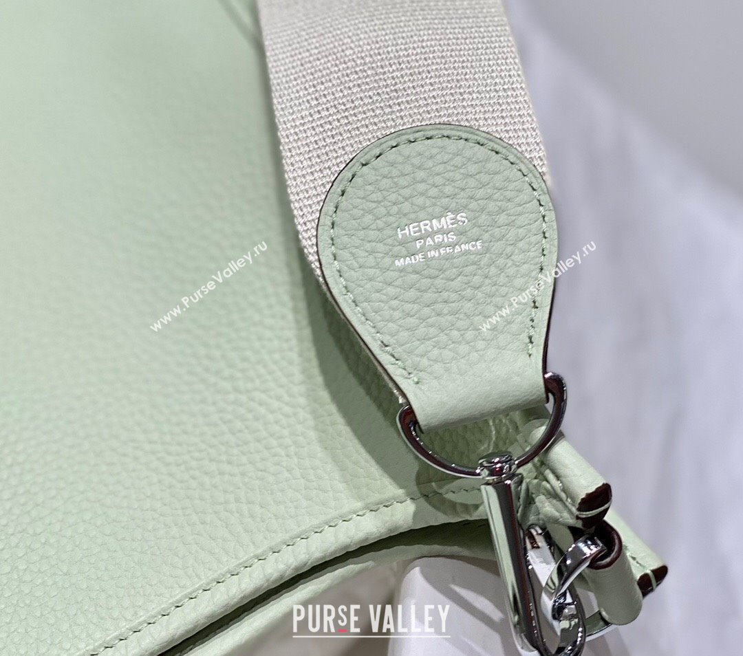 Hermes Evelyne Bag 29cm in Togo Calfskin Leather Bubble Green 2025 (FL-250808126)