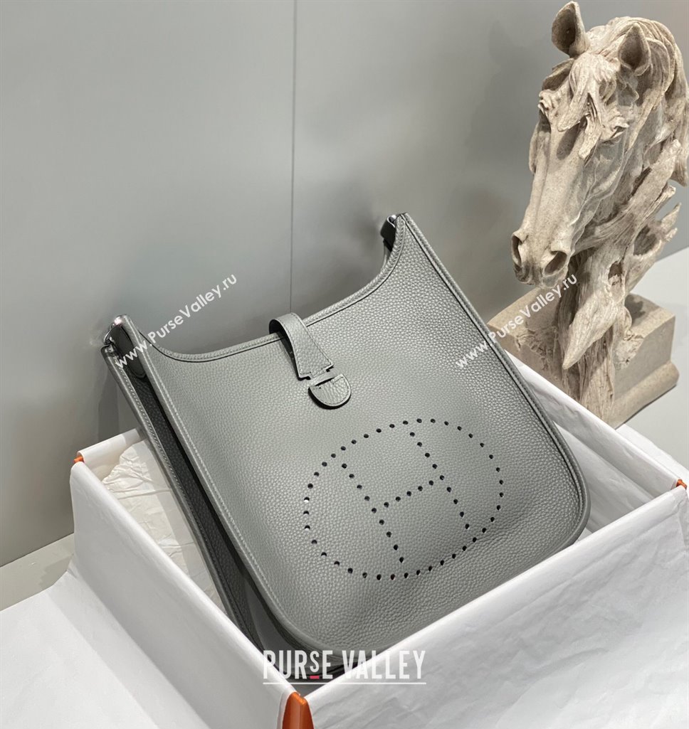 Hermes Evelyne Bag 29cm in Togo Calfskin Leather Cloud Grey 2025 (FL-250808128)