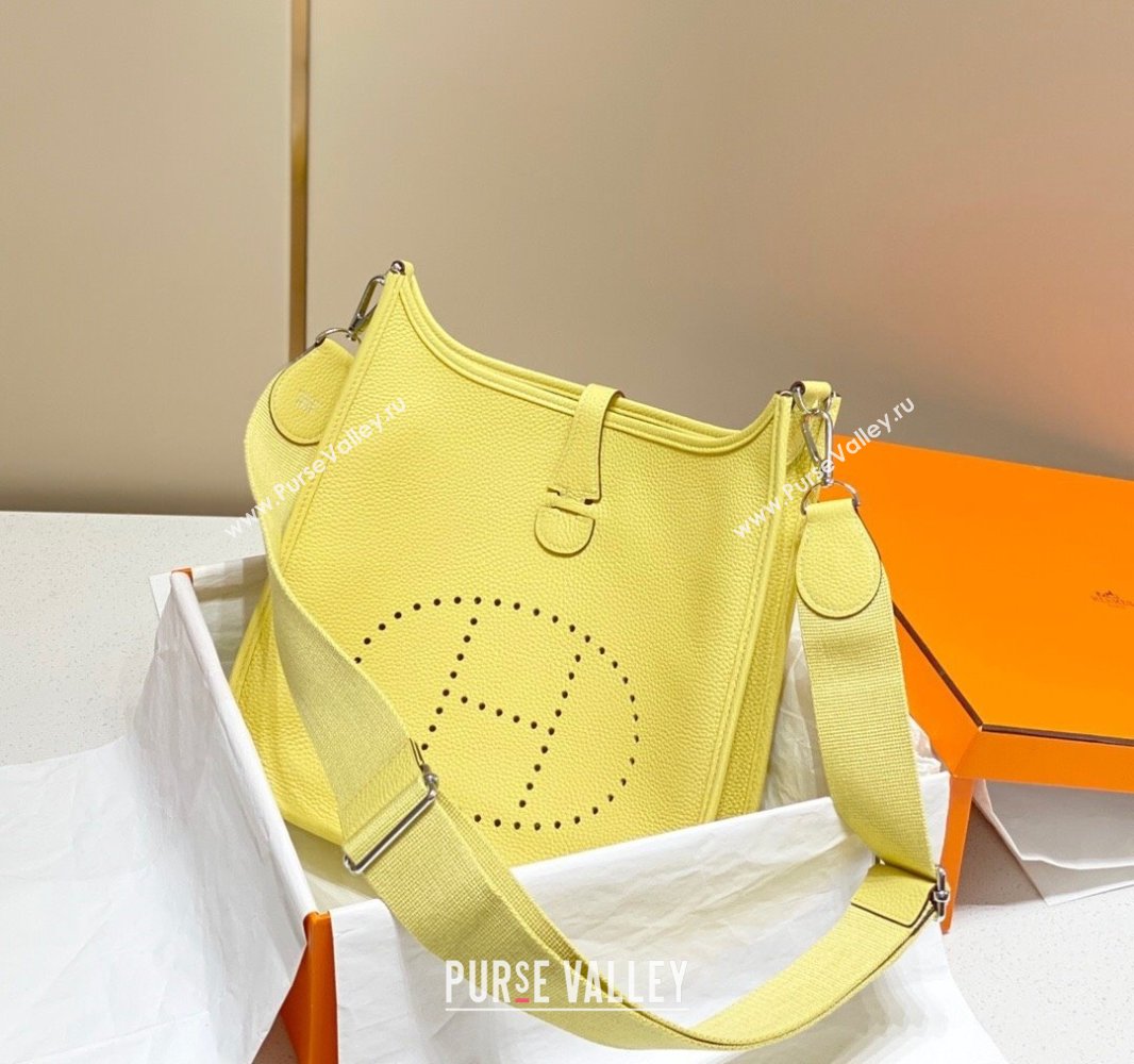 Hermes Evelyne Bag 29cm in Togo Calfskin Leather Chick Yellow 2025 (FL-250808130)