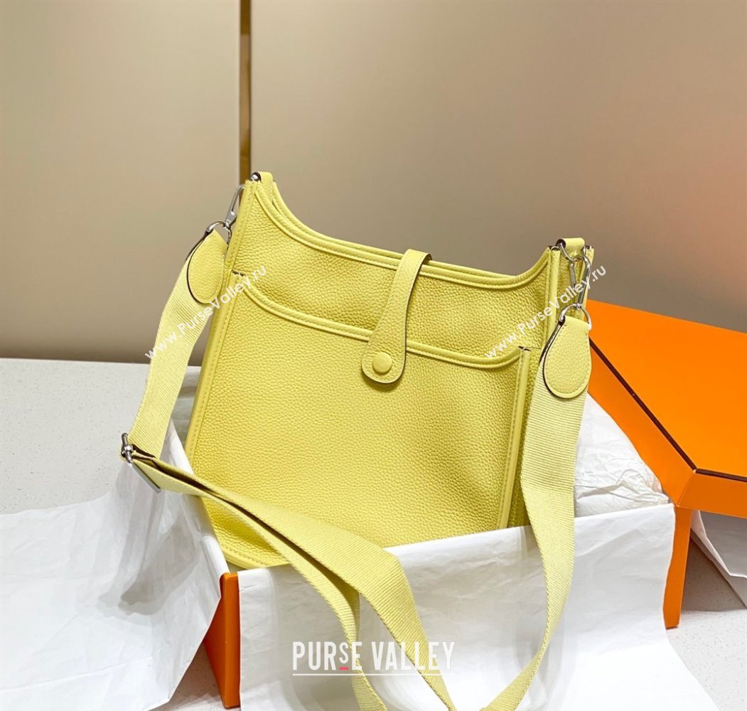 Hermes Evelyne Bag 29cm in Togo Calfskin Leather Chick Yellow 2025 (FL-250808130)
