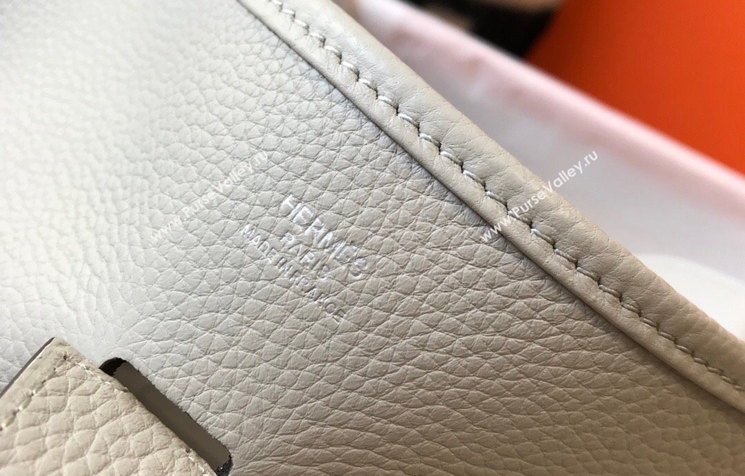 Hermes Evelyne Bag 29cm in Togo Calfskin Leather Pearly Grey 2025 (FL-250808135)