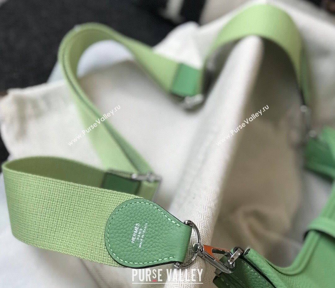 Hermes Evelyne Bag 29cm in Togo Calfskin Leather Avocado Green 2025 (FL-250808136)