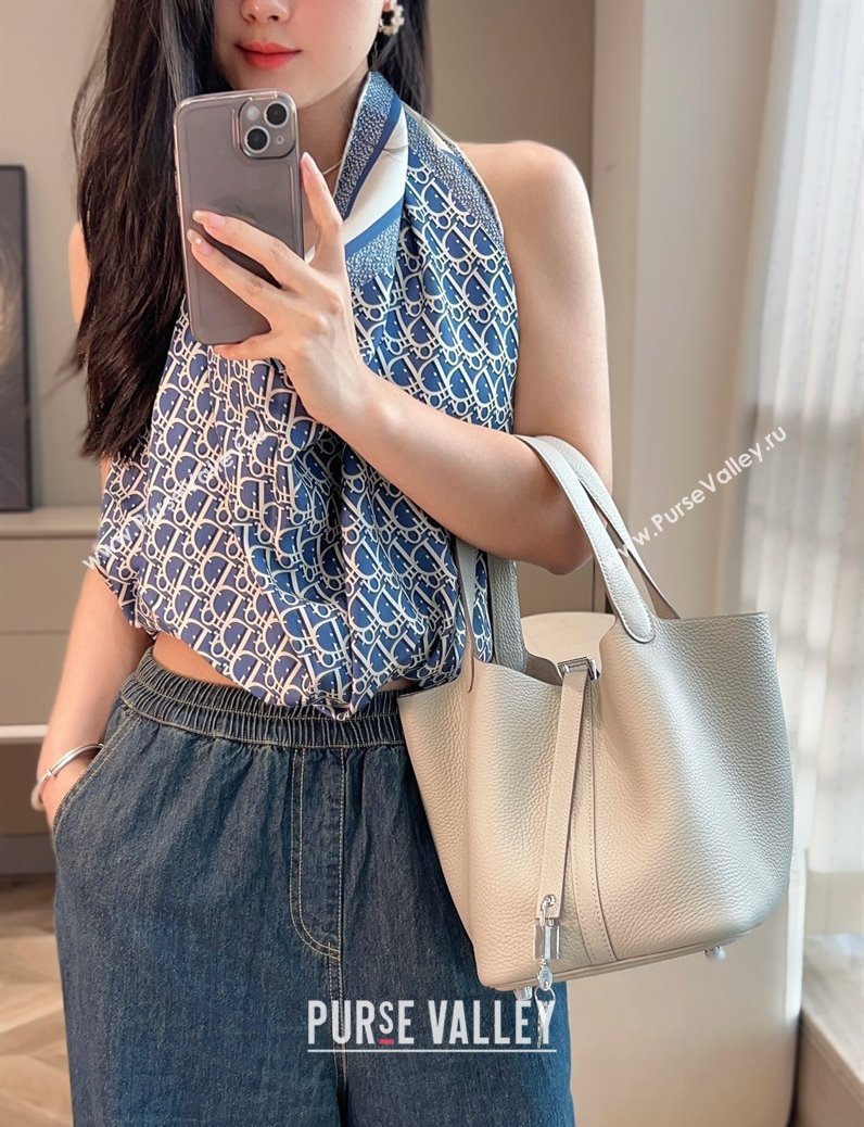 Hermes Picotin Lock Bag 22cm in Togo Calfskin Leather Pearly Grey 2025 (FL-250808156)