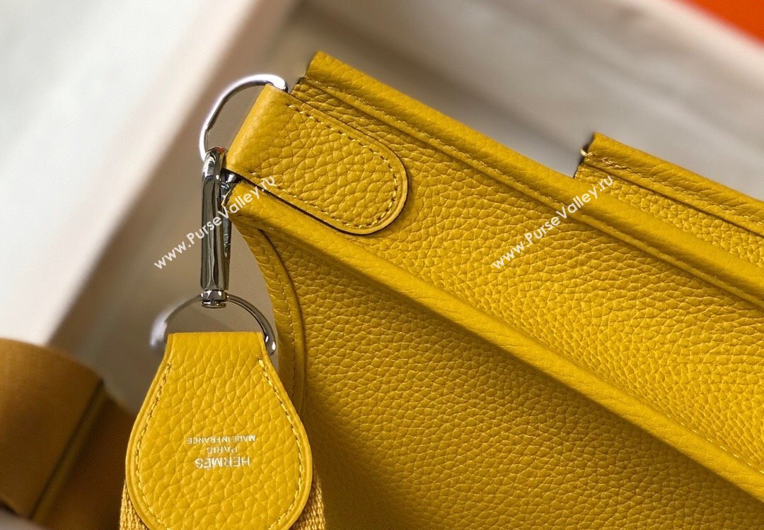 Hermes Evelyne Bag 29cm in Togo Calfskin Leather Amber Yellow 2025 (FL-250808138)