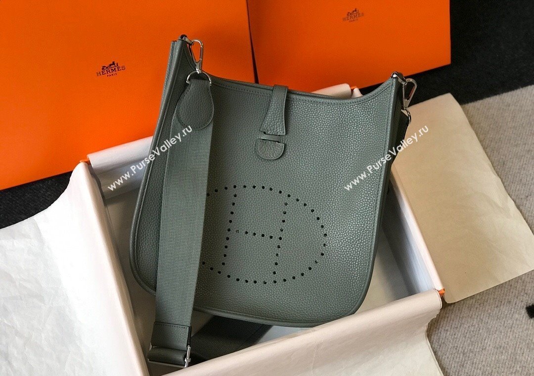 Hermes Evelyne Bag 29cm in Togo Calfskin Leather Almond Green 2025 (FL-250808140)