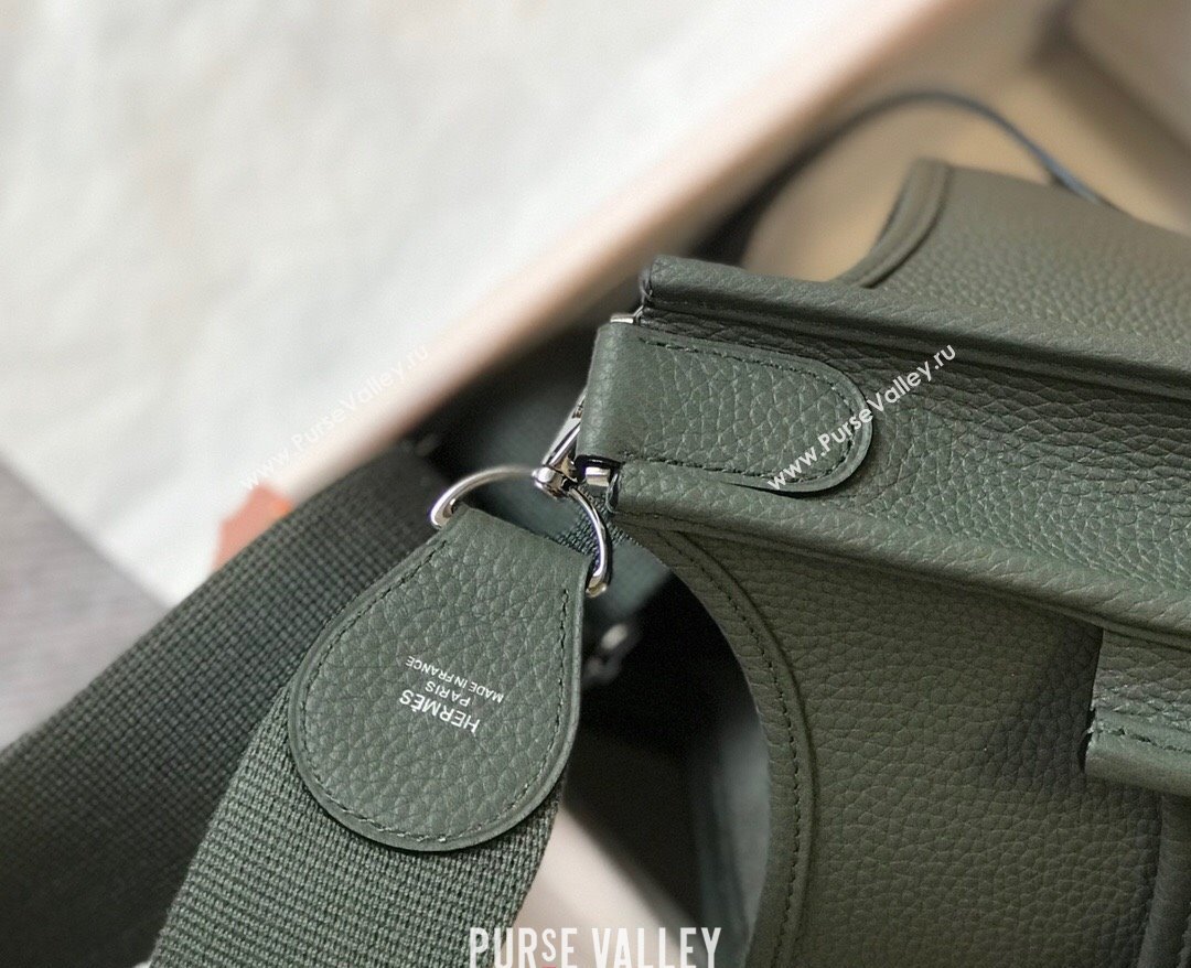 Hermes Evelyne Bag 29cm in Togo Calfskin Leather Almond Green 2025 (FL-250808140)