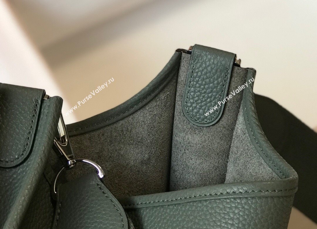 Hermes Evelyne Bag 29cm in Togo Calfskin Leather Almond Green 2025 (FL-250808140)