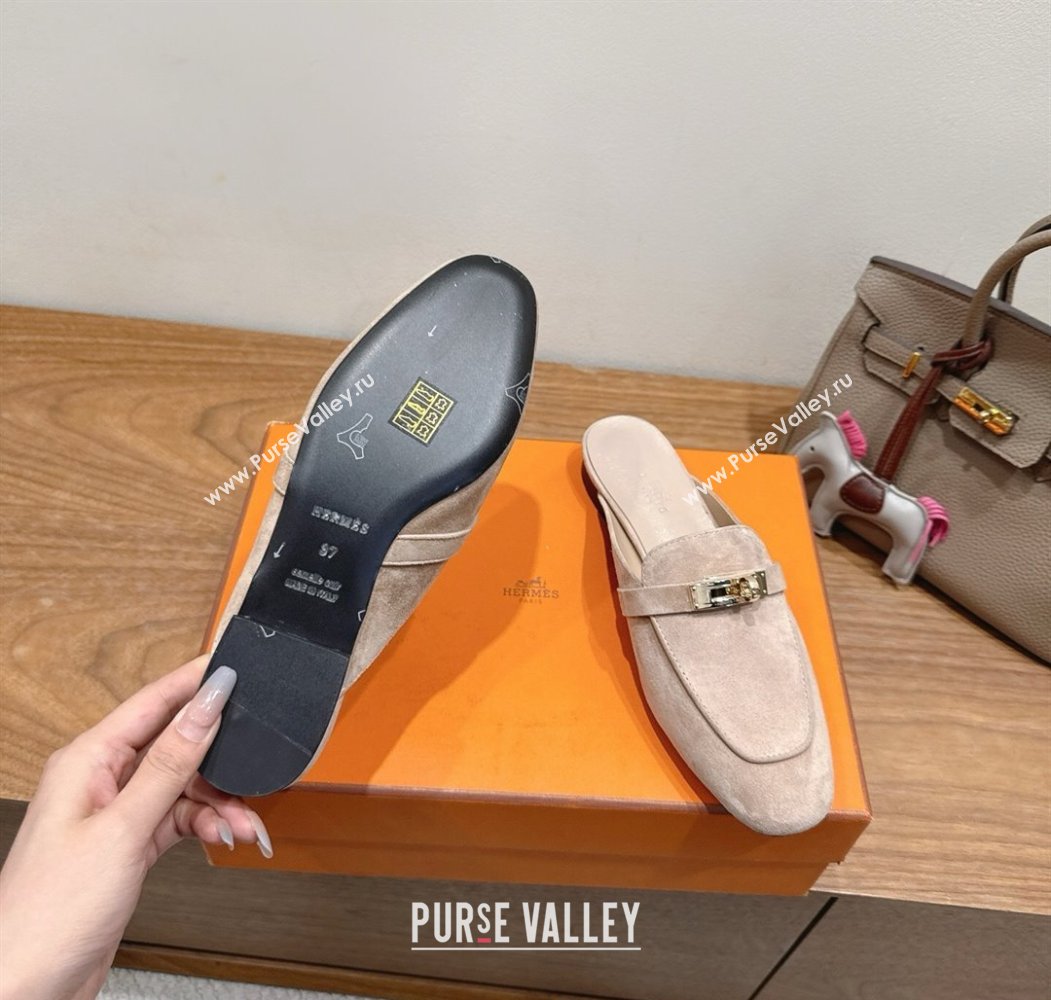 Hermes Oz Flat Mules in Suede with Kelly Beige 2025 H082004 (XC-250820032)