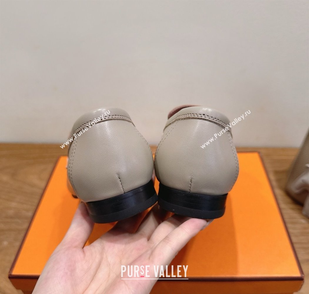 Hermes Paris Loafers in Calfskin Leather with H Grey 2025 H082005 (XC-250820034)