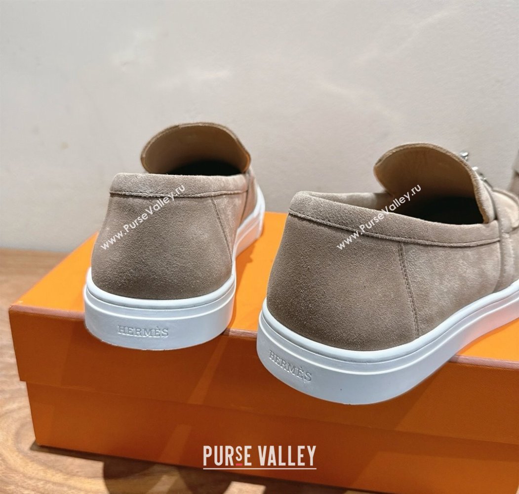 Hermes Game Suede Slip-on Sneakers with Kelly Buckle Grey1 2025 H082007 (XC-250820062)