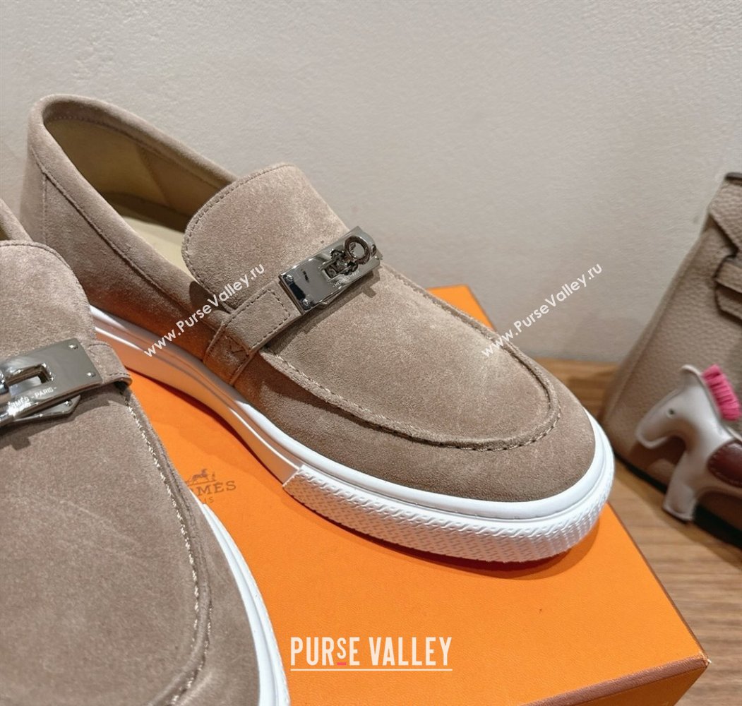 Hermes Game Suede Slip-on Sneakers with Kelly Buckle Grey1 2025 H082007 (XC-250820062)