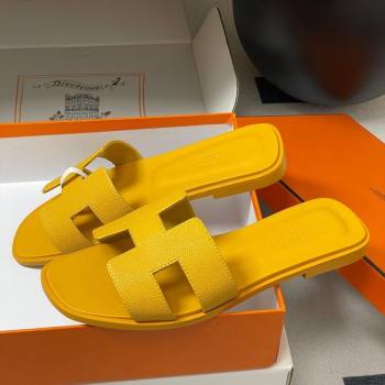 Hermes Oran Classic Flat Slides Sandal in Palm-Grained Calfskin Dark Yellow 2025 0819 (MD-250819015)