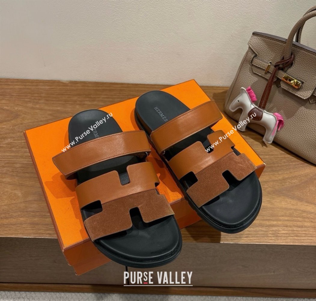 Hermes Chypre Slide Sandals in Calfskin and Suede Dark/Brown 2025 H082008 (XC-250820070)