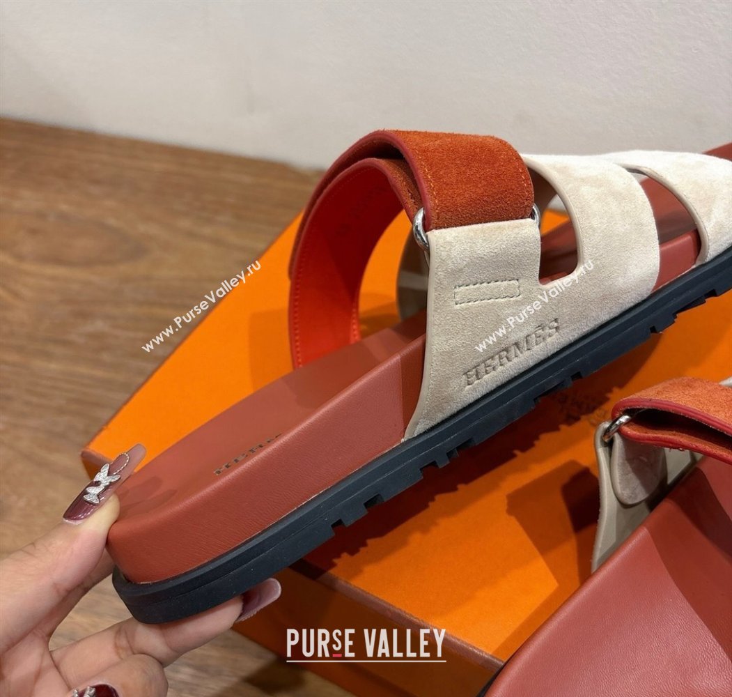 Hermes Chypre Slide Sandals in Suede Brown/Beige 2025 H082008 (XC-250820076)