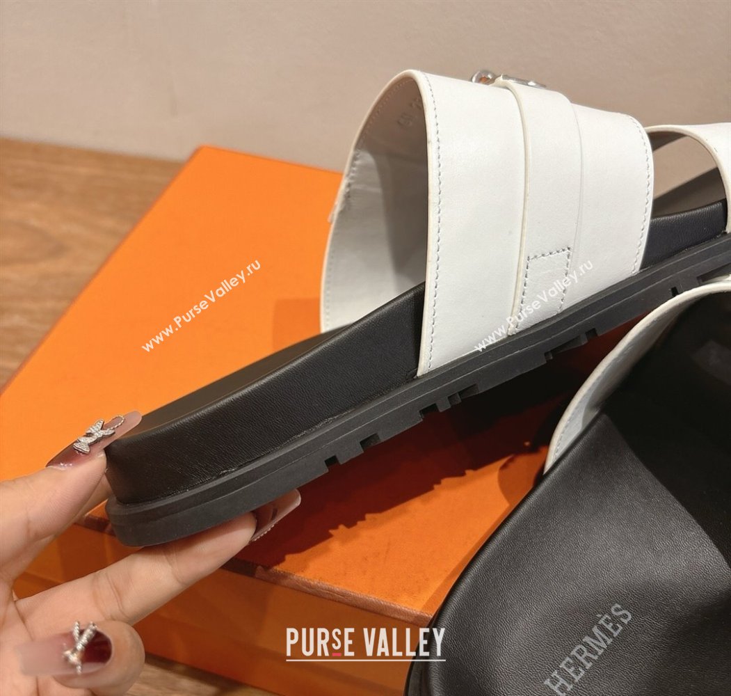Hermes Jackson Flat Slides Sandal in Smooth Calfskin White/Black 2025 H082008 (XC-250820084)