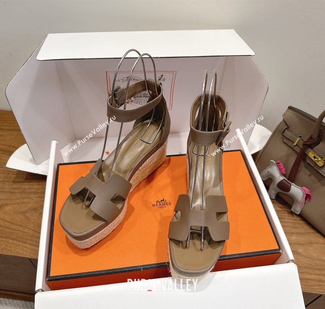 Hermes Elda Platform Wedge Sandals 8cm Grainy Calfskin Grey 2025 H082010 (XC-250820110)