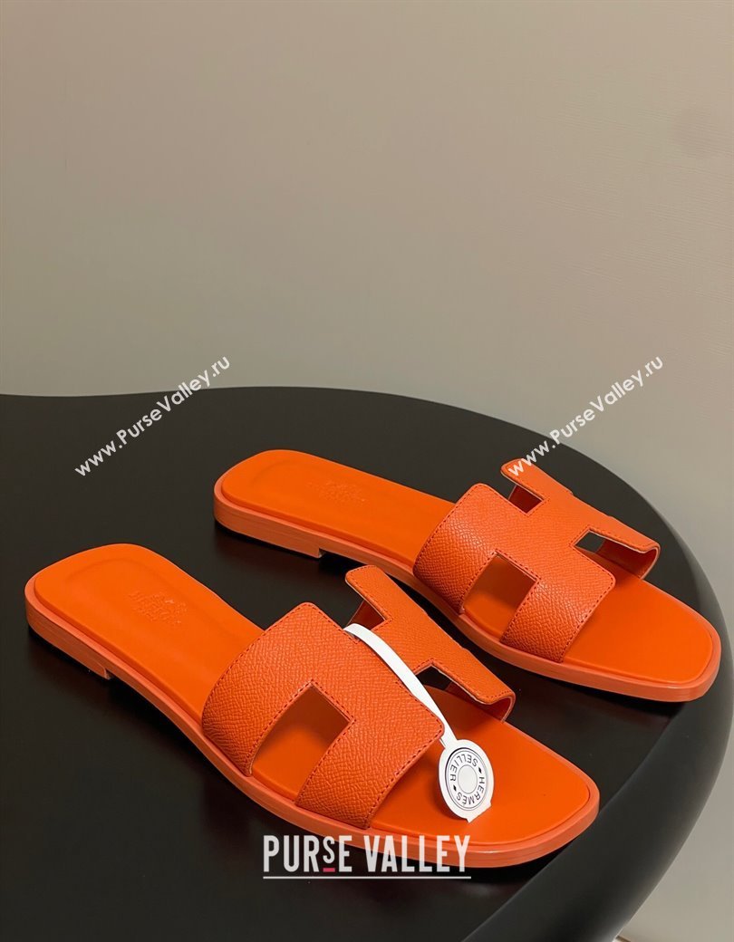 Hermes Oran Classic Flat Slides Sandal in Palm-Grained Calfskin Orange 2025 0819 (MD-250819023)