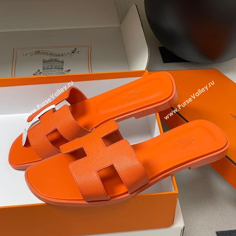 Hermes Oran Classic Flat Slides Sandal in Palm-Grained Calfskin Orange 2025 0819 (MD-250819023)