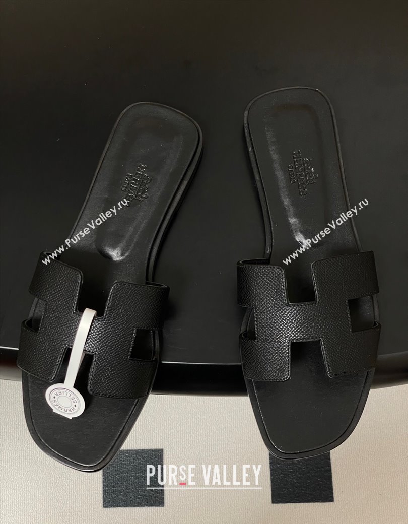 Hermes Oran Classic Flat Slides Sandal in Palm-Grained Calfskin Black 2025 H081803 (MD-250819024)
