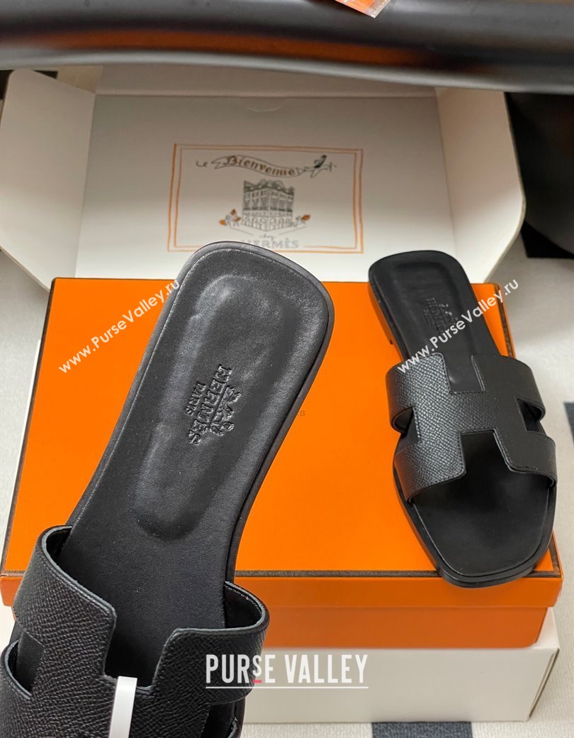 Hermes Oran Classic Flat Slides Sandal in Palm-Grained Calfskin Black 2025 H081803 (MD-250819024)