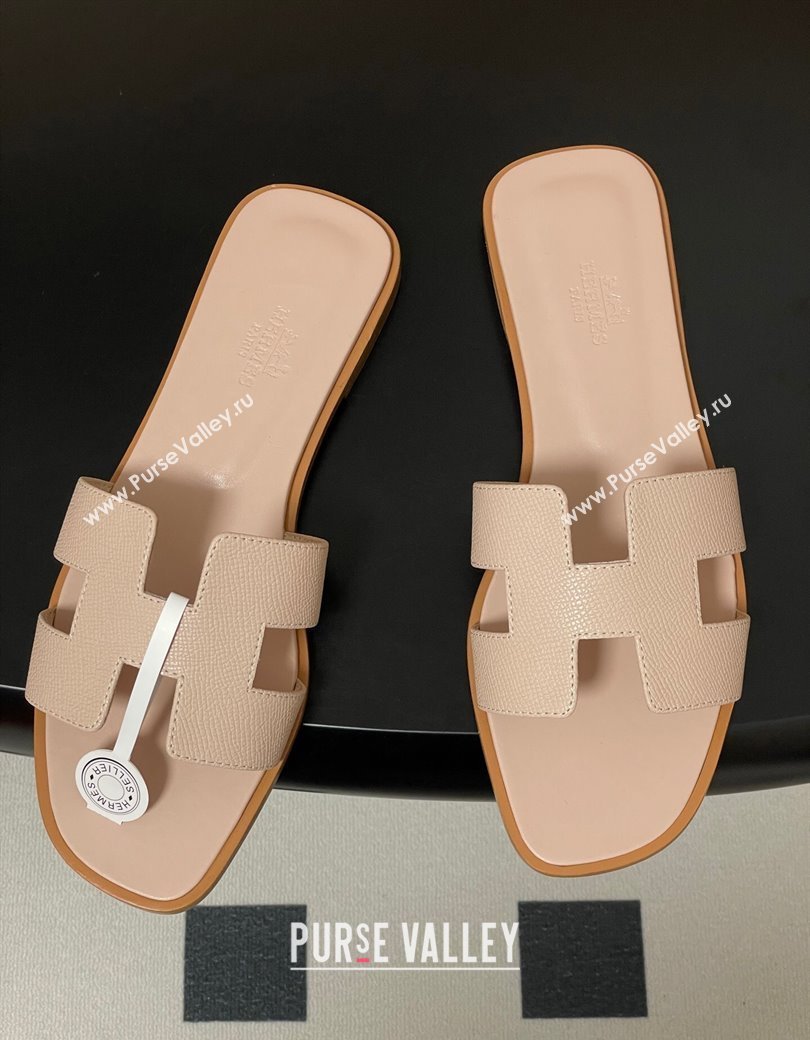 Hermes Oran Classic Flat Slides Sandal in Palm-Grained Calfskin Nude 2025 0819 (MD-250819003)