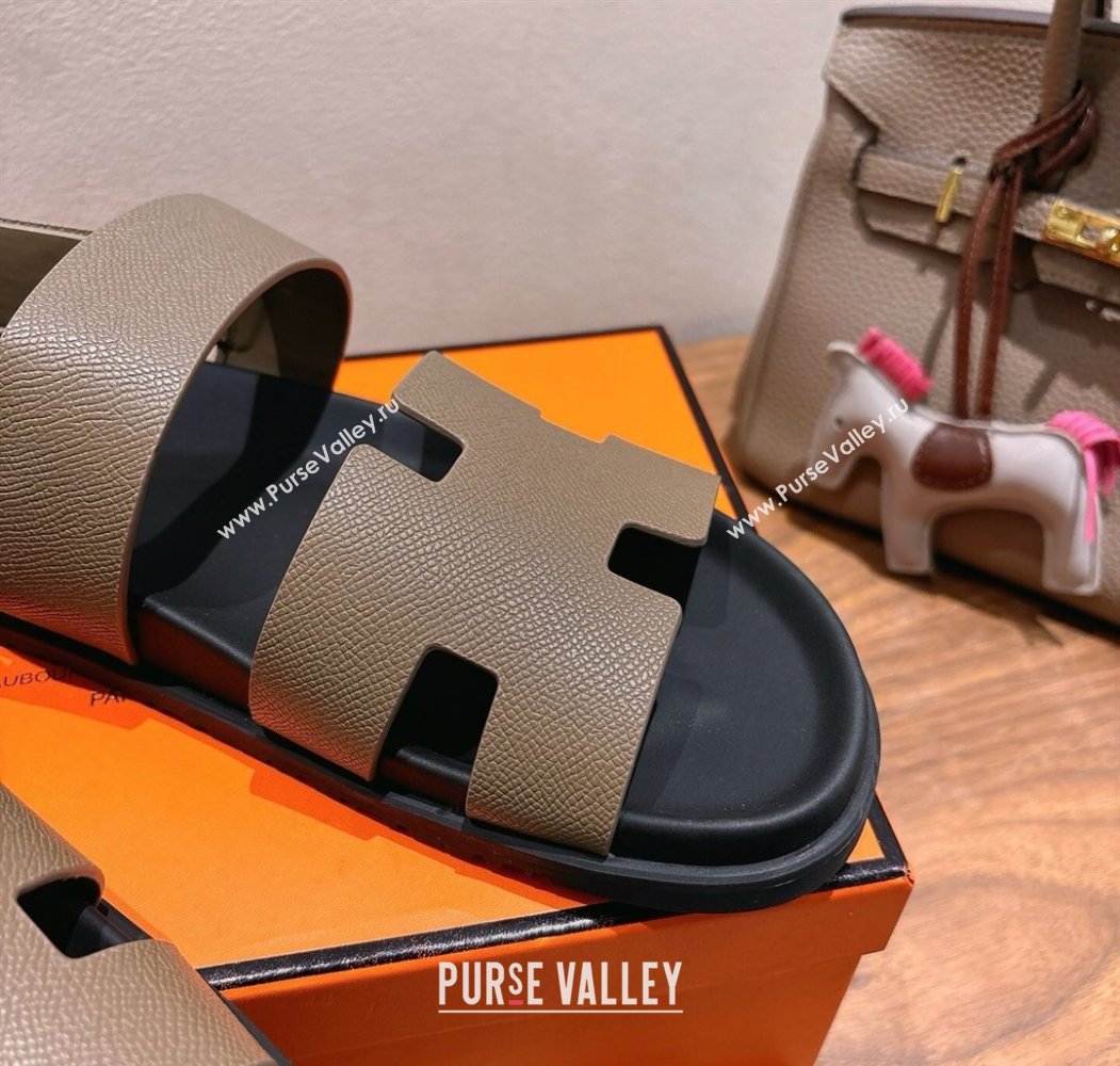 Hermes Genius Strap Sandals in Grained Leather Grey 2025 H082011 (XC-250820166)