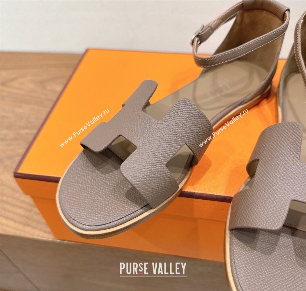 Hermes Santorini Flat Sandals in Epsom Calfskin Grey 2025 H082013 (XC-250820186)