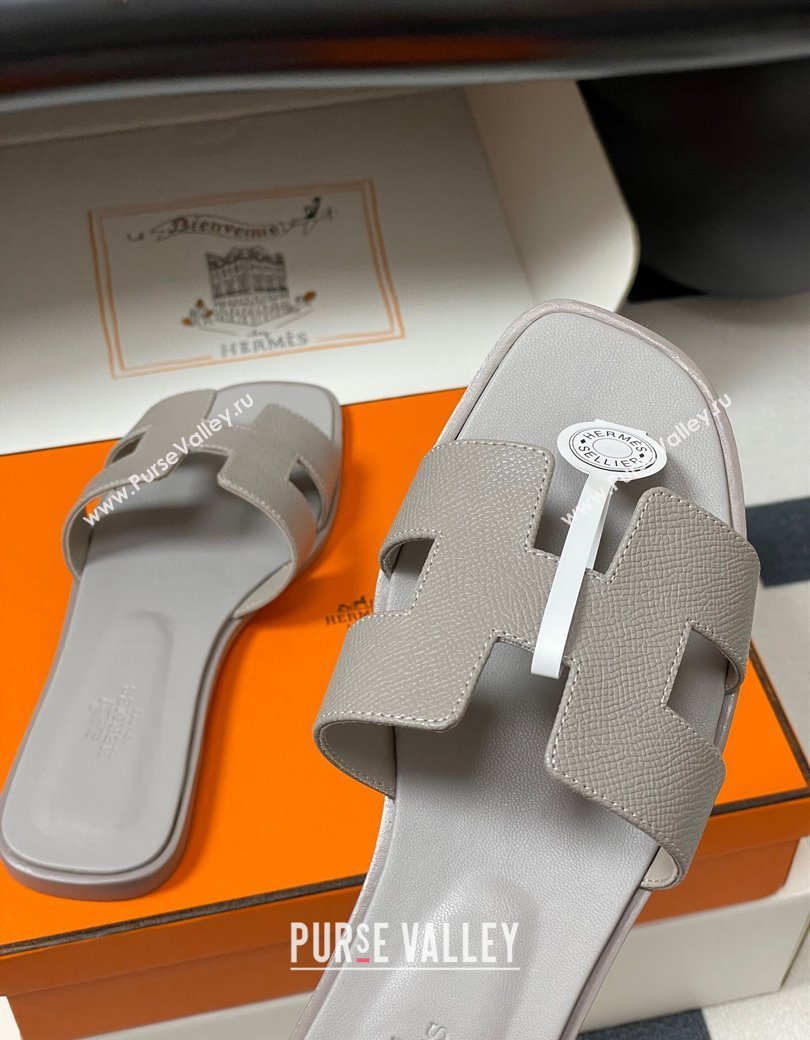 Hermes Oran Classic Flat Slides Sandal in Palm-Grained Calfskin Grey3 2025 H081803 (MD-250819029)
