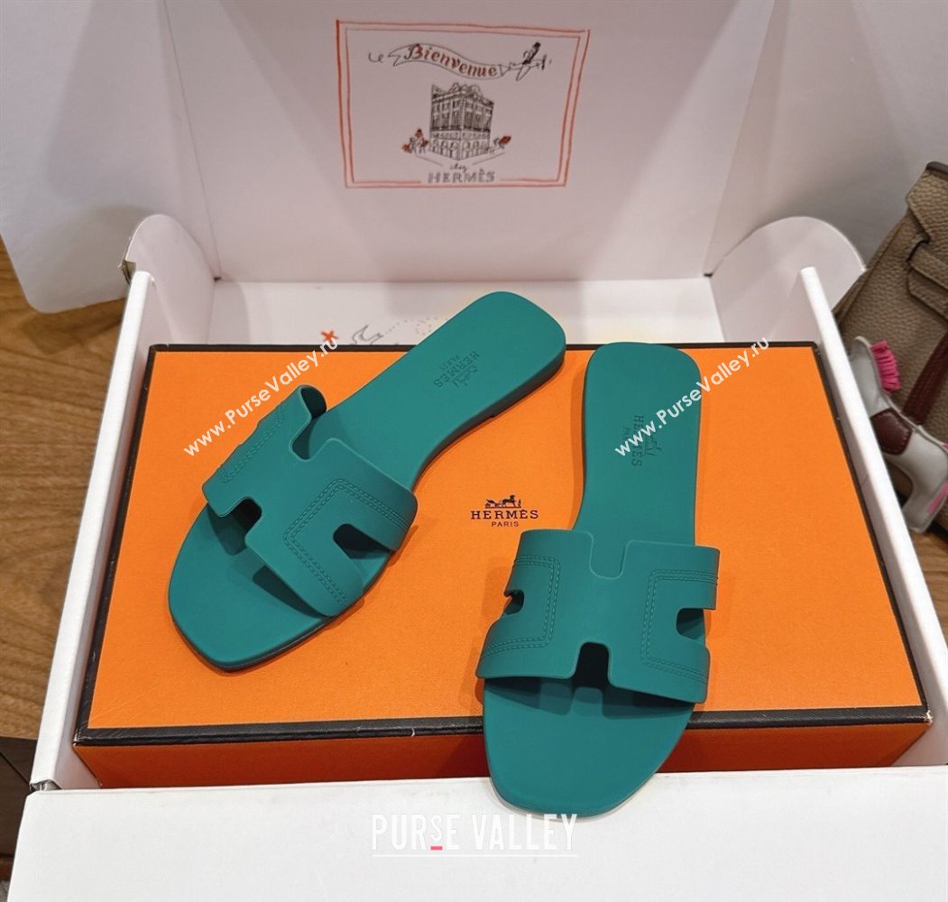 Hermes Oran Classic Flat Slides Sandal in Stitching Rubber Green 2025 (MD-250820189)
