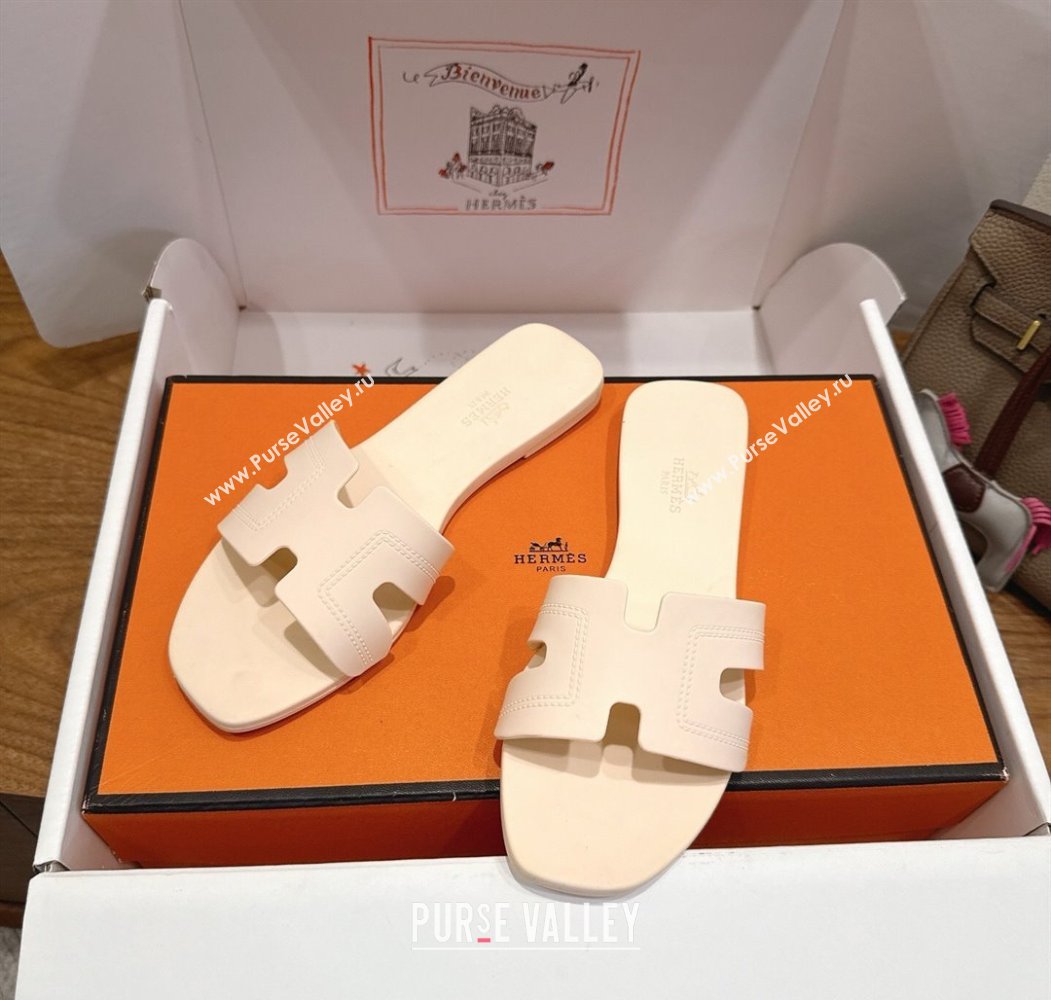 Hermes Oran Classic Flat Slides Sandal in Stitching Rubber Light Nude 2025 (MD-250820190)