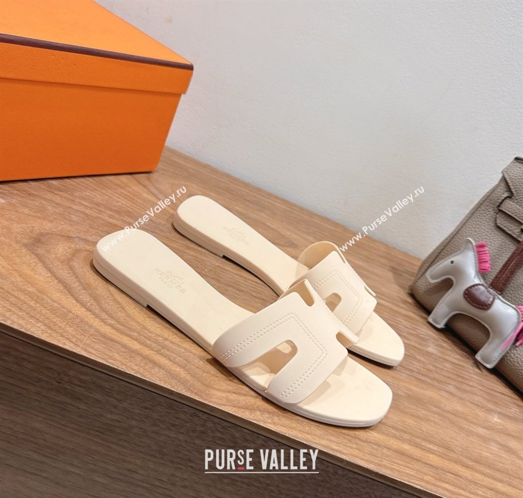 Hermes Oran Classic Flat Slides Sandal in Stitching Rubber Light Nude 2025 (MD-250820190)