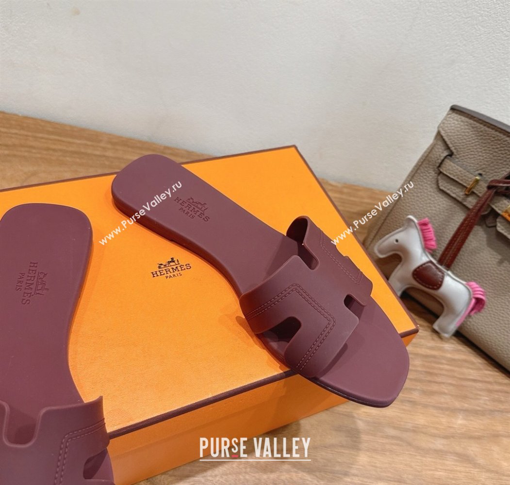 Hermes Oran Classic Flat Slides Sandal in Stitching Rubber Burgundy 2025 (MD-250820193)
