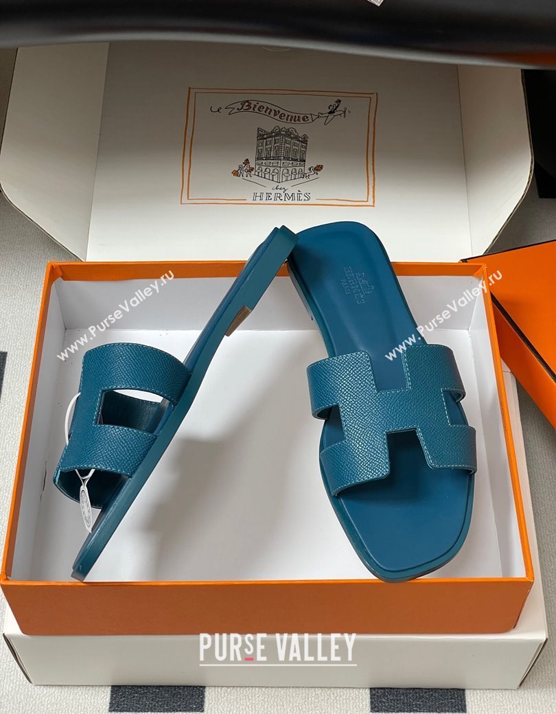 Hermes Oran Classic Flat Slides Sandal in Palm-Grained Calfskin Denim Blue 2025 H081803 (MD-250819031)