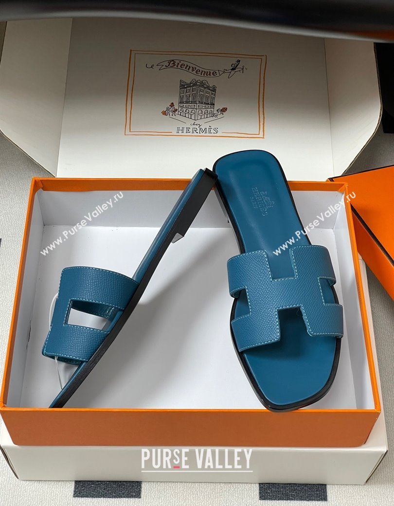 Hermes Oran Classic Flat Slides Sandal in Palm-Grained Calfskin Dark Blue 2025 H081803 (MD-250819033)