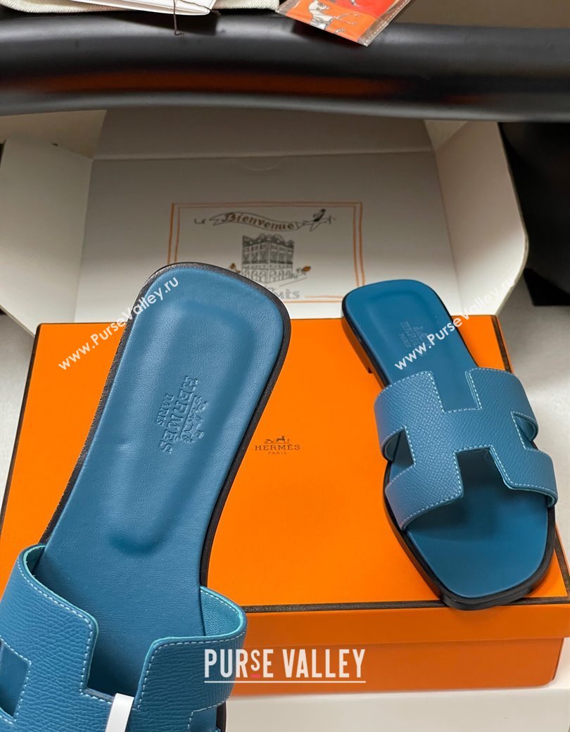 Hermes Oran Classic Flat Slides Sandal in Palm-Grained Calfskin Dark Blue 2025 H081803 (MD-250819033)