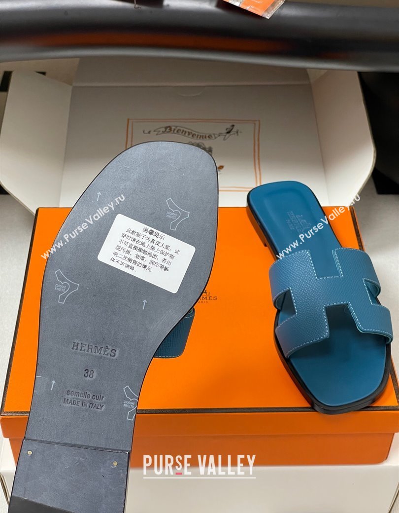 Hermes Oran Classic Flat Slides Sandal in Palm-Grained Calfskin Dark Blue 2025 H081803 (MD-250819033)