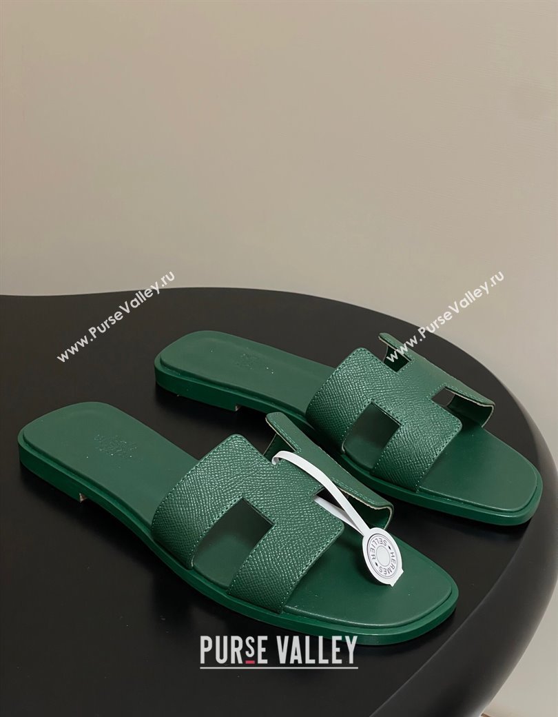 Hermes Oran Classic Flat Slides Sandal in Palm-Grained Calfskin Deep Green 2025 H081803 (MD-250819036)