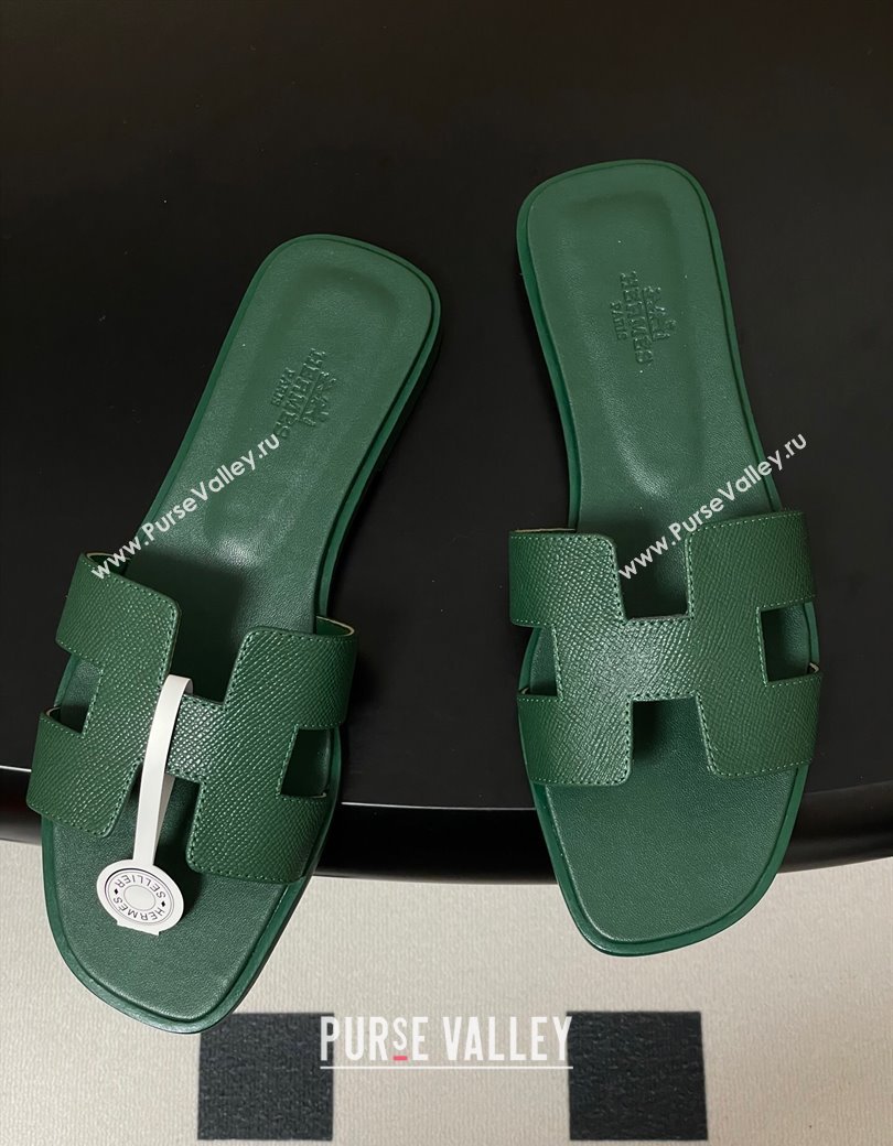 Hermes Oran Classic Flat Slides Sandal in Palm-Grained Calfskin Deep Green 2025 H081803 (MD-250819036)